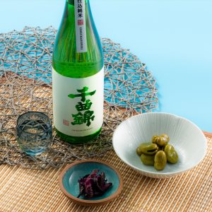 Alternative view of Rượu Sake Chikuma Nishiki Junmai - Chai 720 ml 15%